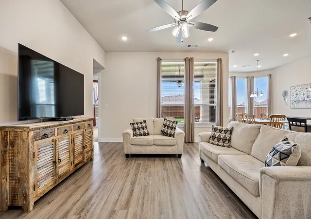 Photo 3 of Single family home for sale at 4020 Grotto Dr, Royse City, TX 75189 | MLS# 21269963 | Listing updated on 2026-08-09