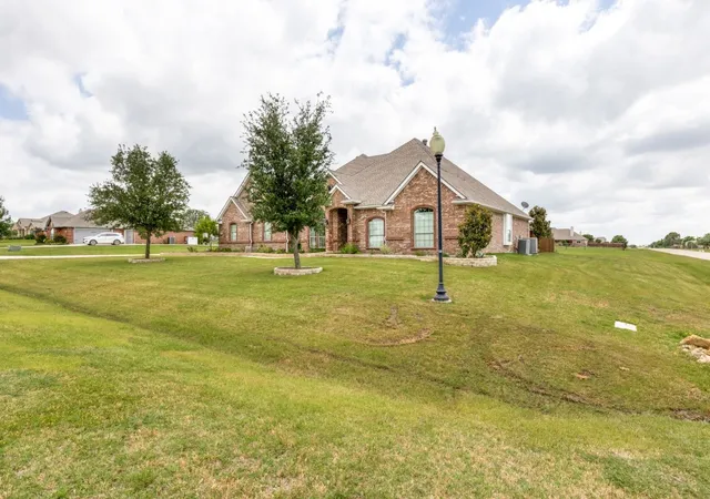 Homes for sale in Northlake, TX | 7731 Stone Ridge Dr, Northlake, TX 76247 | MLS# 21269912