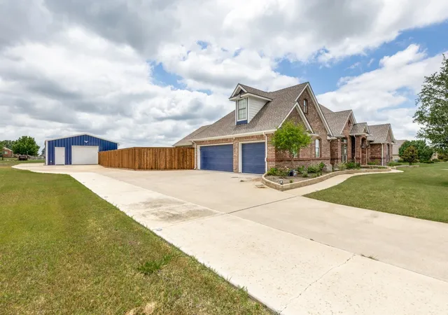 Homes for sale in Northlake, TX | 7731 Stone Ridge Dr, Northlake, TX 76247 | MLS# 21269912