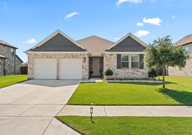 Photo 1 of Single family home for sale at 13529 Fergus Dr, Haslet, TX 76052 | MLS# 21260874 | Listing updated on 2026-09-26