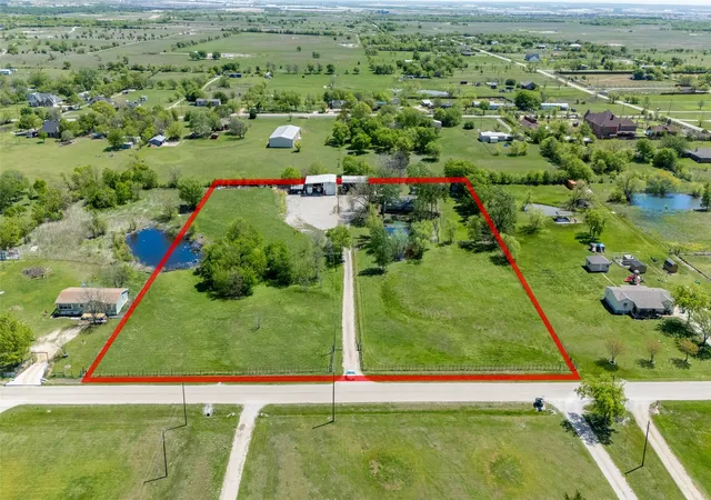 Photo 1 of Manufactured home for sale at 14260 Warbler Ln, Haslet, TX 76052 | MLS# 21270266 | Listing updated on 2026-07-19