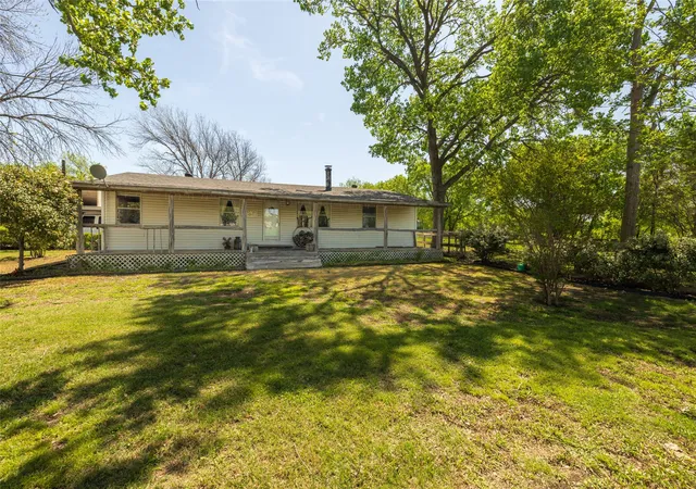Homes for sale in Haslet, TX | 14260 Warbler Ln, Haslet, TX 76052 | MLS# 21270266
