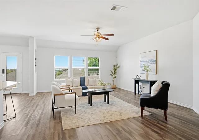 Photo 2 of Sale Pending at 3508 Rio Grande Rd, Little Elm, TX 75068 | MLS# 21270292 | Listing updated on 2026-09-01