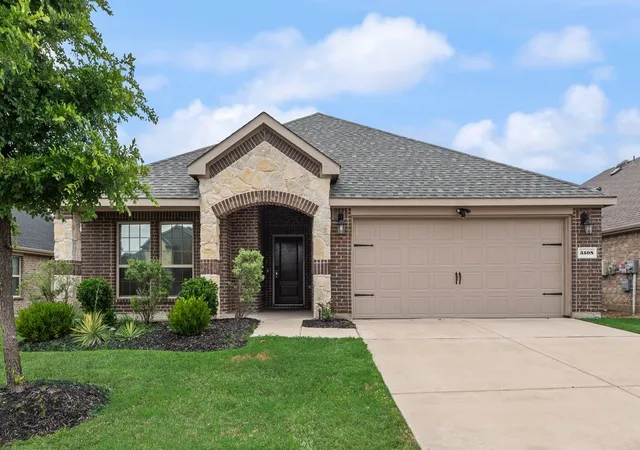 Photo 3 of Sale Pending at 3508 Rio Grande Rd, Little Elm, TX 75068 | MLS# 21270292 | Listing updated on 2026-09-01