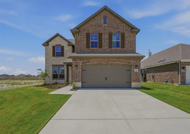 Photo 2 of Single family home for sale at 612 Sand Piper Ln, Anna, TX 75409 | MLS# 21270320 | Listing updated on 2026-09-24