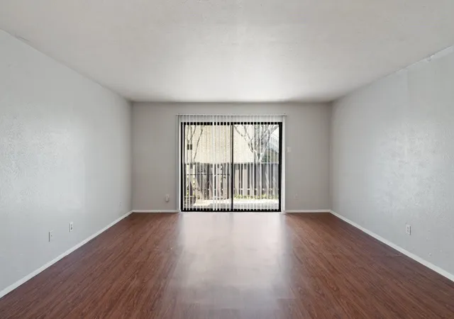 Homes for sale in Irving, TX | 4543 N O Connor Rd #1247, Irving, TX 75062 | MLS# 21260111
