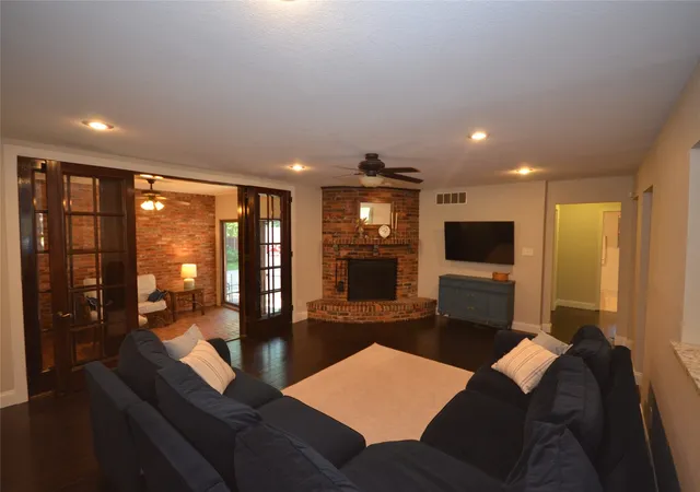 5th image of 400 Pennsylvania Dr, Denton, TX 76205 | MLS# 21237605