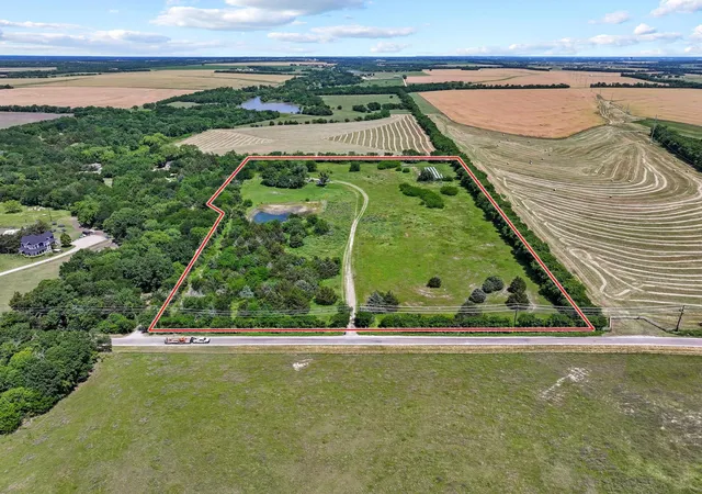 Photo 3 of Land for sale at 747 Vineyard Rd, Gunter, TX 75058 | MLS# 21270370 | Listing updated on 2026-10-01