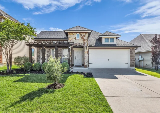 Homes for sale in Waco, TX | 10804 Aurora Dr, Waco, TX 76708 | MLS# 21267658