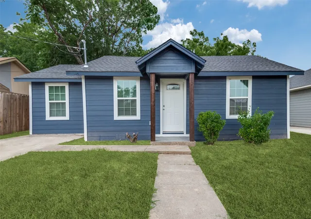 Homes for sale in Dallas, TX | 5006 Bartlett Ave, Dallas, TX 75216 | MLS# 21269166