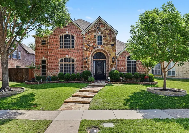 Homes for sale in Frisco, TX | 8808 Shady Shore Dr, Frisco, TX 75036 | MLS# 21257076