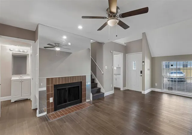 2nd image of 1444 Weiler Blvd, Fort Worth, TX 76112 | MLS# 21268887