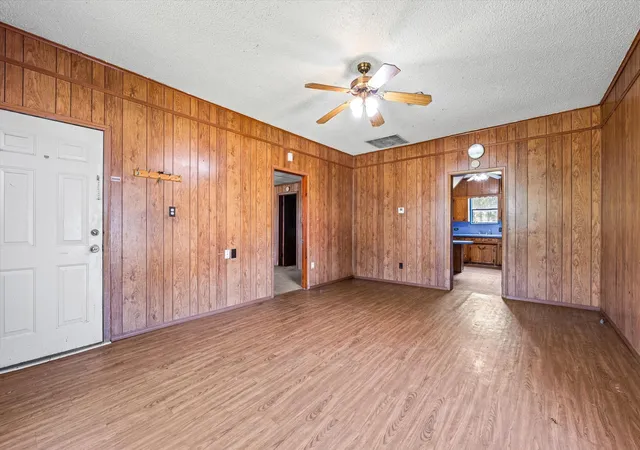 Photo 3 of Single family home for sale at 700 N 3rd St, Mc Gregor, TX 76657 | MLS# 21267829 | Listing updated on 2026-08-27