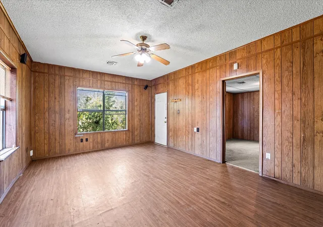 Photo 3 of Single family home for sale at 700 N 3Rd St, Mc Gregor, TX 76657 | MLS# 21267829 | Listing updated on 2026-08-27