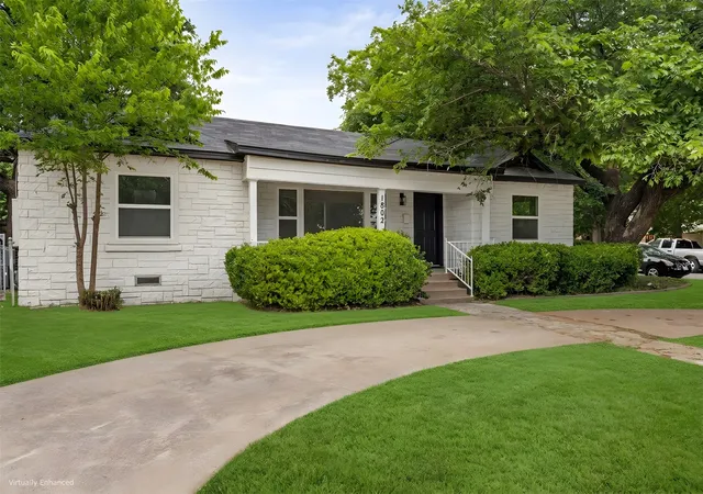 1st image of 1802 Ederville Rd S, Fort Worth, TX 76103 | MLS# 21168870