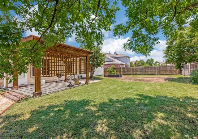 Photo 3 of Sale Pending at 13355 Leather Strap Dr, Haslet, TX 76052 | MLS# 21269689 | Listing updated on 2026-07-16