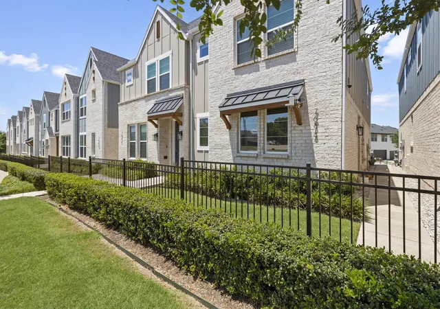 Homes for sale in North Richland Hills, TX | 7688 Resting Mews, North Richland Hills, TX 76182 | MLS# 21269772
