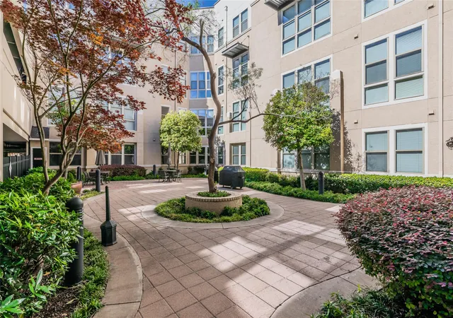 Listing Photo 2 - Condo for sale in Texas and Pacific Lofts located at 201 W Lancaster Ave, Fort Worth, TX 76102 - Unit #203