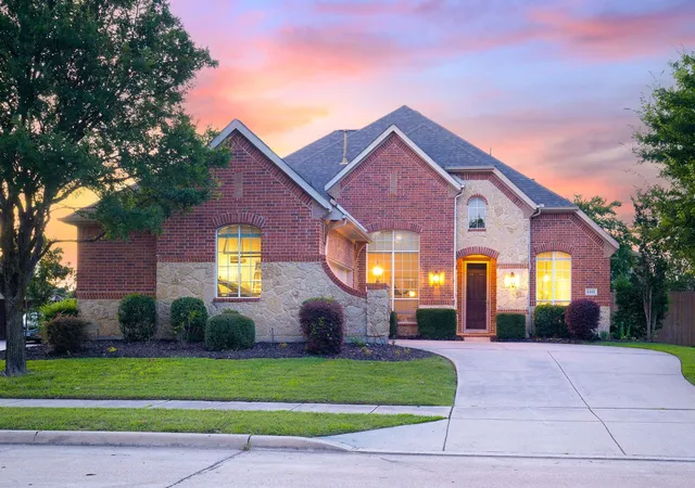2nd image of 6411 Fieldcrest Ln, Sachse, TX 75048 | MLS# 21259351