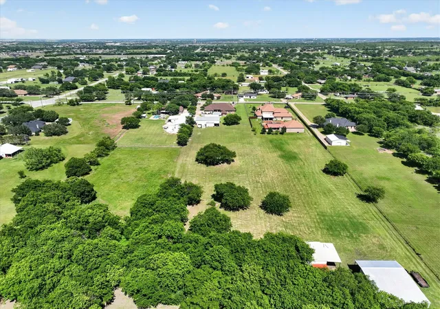 Photo 3 of Single family home for sale at 1408 W Cleburne Rd, Crowley, TX 76036 | MLS# 21263529 | Listing updated on 2026-05-15