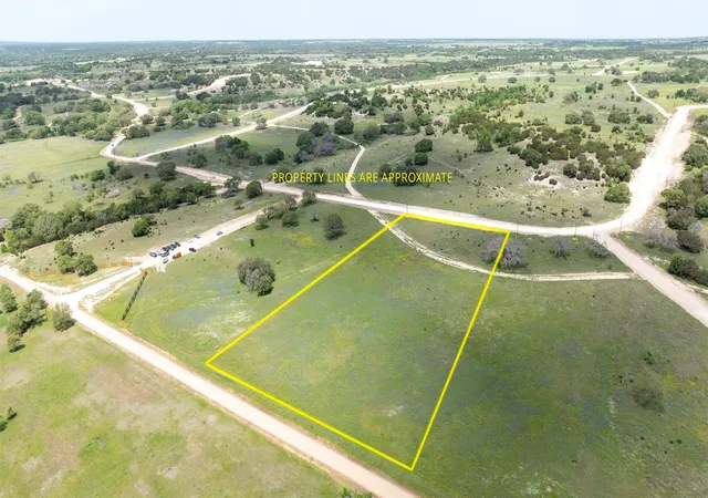 Homes for sale in Oglesby, TX | 110 Yellowstone Dr, Oglesby, TX 76561 | MLS# 21270798