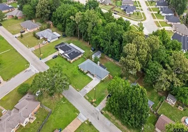 3rd image of 1201 Corey Dr, Whitehouse, TX 75791 | MLS# 21270815