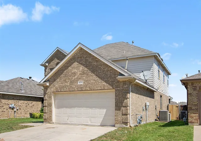 Homes for sale in Fort Worth, TX | 4816 Willow Branch Ct, Fort Worth, TX 76036 | MLS# 21269905