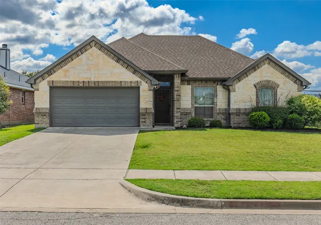 Photo 2 of Sale Pending at 6512 Ashland Dr, Greenville, TX 75402 | MLS# 21267347 | Listing updated on 2026-09-23