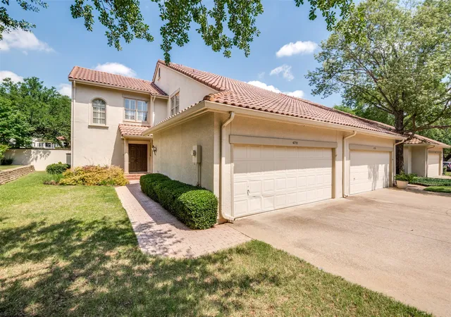 Photo 2 of Condo for sale at 4711 N O Connor Rd, Irving, TX 75062 | MLS# 21270445 | Listing updated on 2026-07-28