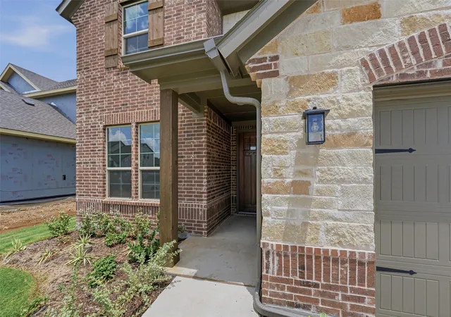 Photo 4 of Sale Pending at 3413 Helena St, Gainesville, TX 76240 | MLS# 21270959 | Listing updated on 2026-09-07