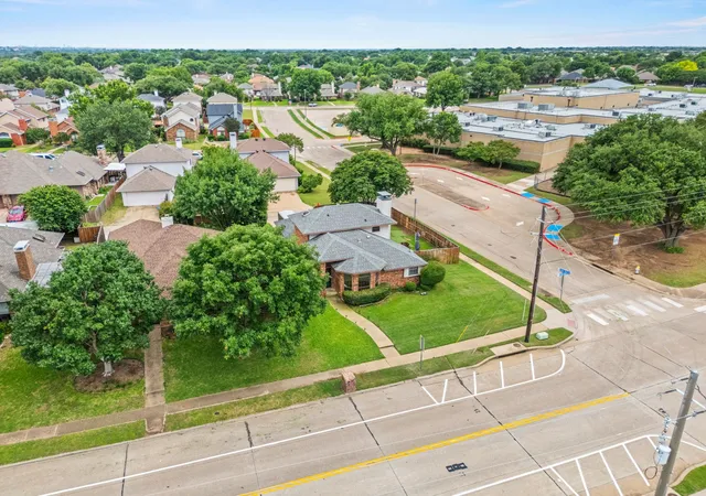 Photo 3 of Single family home for sale at 2060 Arbor Creek Dr #B, Carrollton, TX 75010 | MLS# 21269648 | Listing updated on 2026-10-05