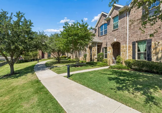 Homes for sale in Richardson, TX | 659 Emily Ln, Richardson, TX 75081 | MLS# 21252974