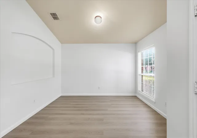 Photo 3 of Sale Pending at 1423 Sleepy Hollow Dr, Allen, TX 75002 | MLS# 21270112 | Listing updated on 2026-08-01