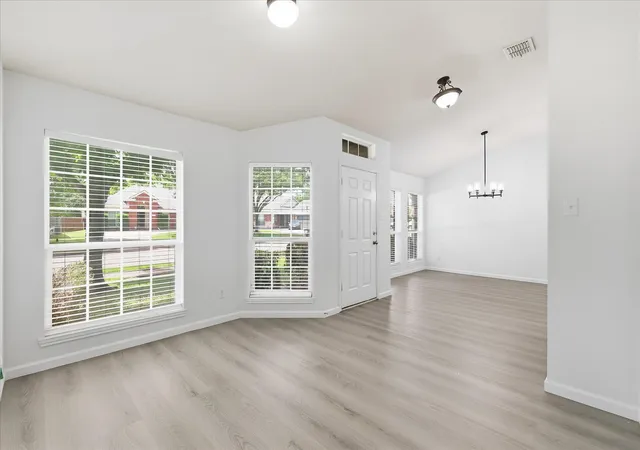 Photo 3 of Sale Pending at 1423 Sleepy Hollow Dr, Allen, TX 75002 | MLS# 21270112 | Listing updated on 2026-08-01