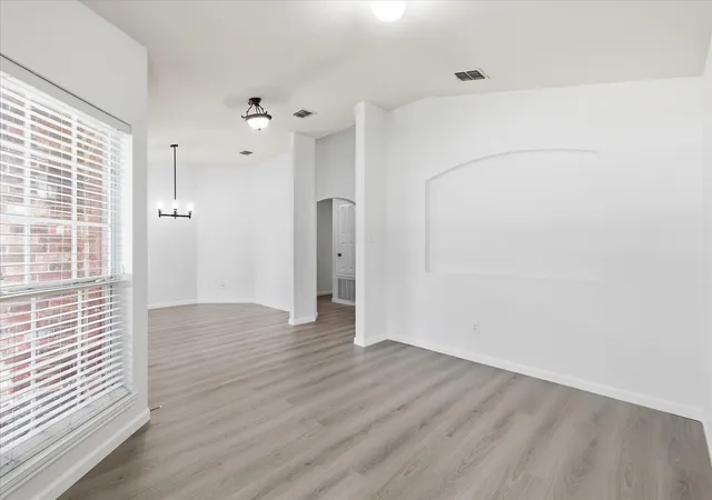 Photo 4 of Sale Pending at 1423 Sleepy Hollow Dr, Allen, TX 75002 | MLS# 21270112 | Listing updated on 2026-08-01