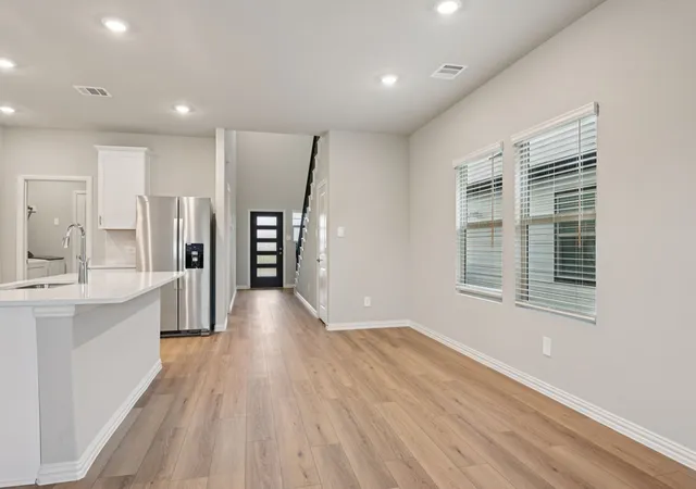 Photo 4 of Sale Pending at 3052 Belton Dr, Farmersville, TX 75442 | MLS# 21270170 | Listing updated on 2026-07-07