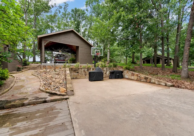Homes for sale in Mount Vernon, TX | 785 Windy Point Dr, Mount Vernon, TX 75457 | MLS# 21270933