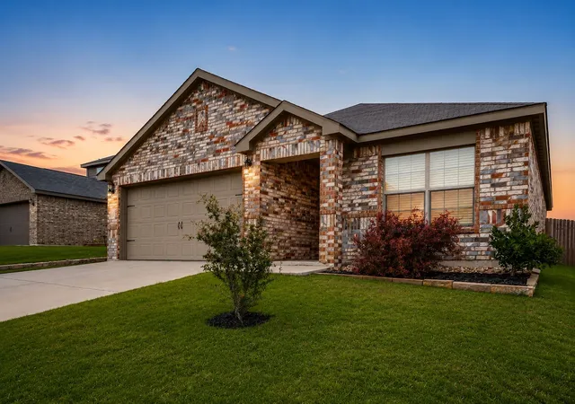 Homes for sale in Newark, TX | 116 Bandana Cir, Newark, TX 76071 | MLS# 21262127