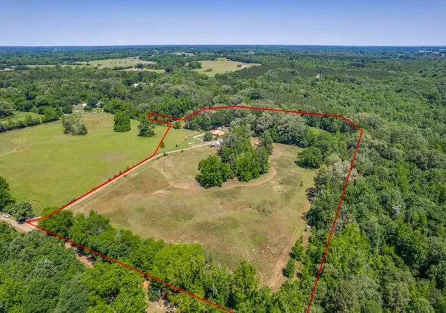 Homes for sale in Omaha, TX | 115 County Road 3302, Omaha, TX 75571 | MLS# 21260929