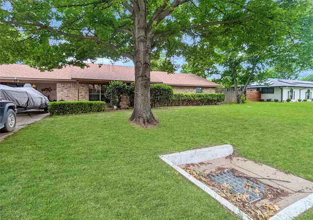 Photo 2 of Single family home for sale at 2816 N Haven Dr, Denton, TX 76210 | MLS# 21268053 | Listing updated on 2026-08-17