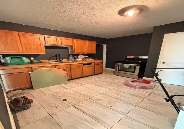 Photo 3 of Single family home for sale at 1531 Padgitt Ave, Dallas, TX 75203 | MLS# 21271172 | Listing updated on 2026-07-08