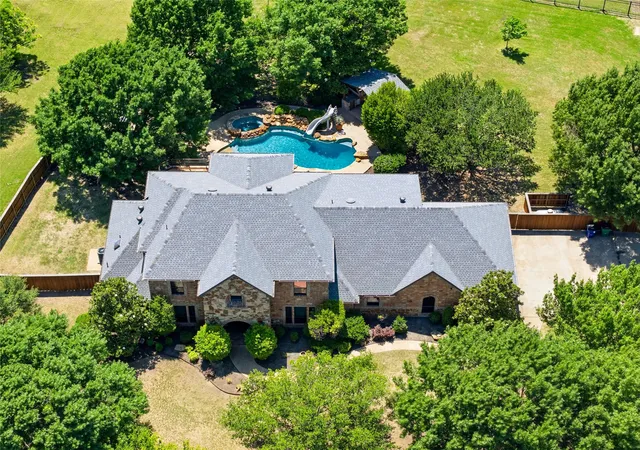 Photo 2 of Single family home for sale at 5079 April Ln, Waxahachie, TX 75165 | MLS# 21270979 | Listing updated on 2026-08-17