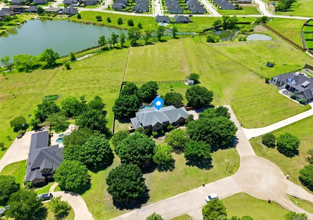 Photo 3 of Single family home for sale at 5079 April Ln, Waxahachie, TX 75165 | MLS# 21270979 | Listing updated on 2026-08-17