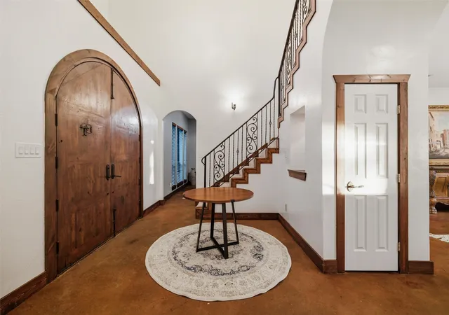 Photo 4 of Single family home for sale at 5079 April Ln, Waxahachie, TX 75165 | MLS# 21270979 | Listing updated on 2026-08-17