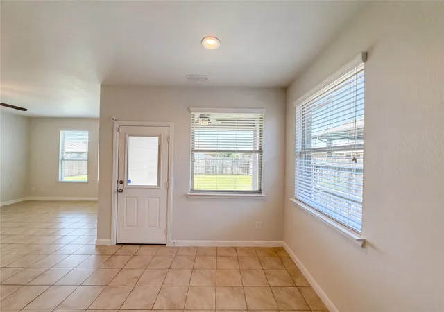 Photo 3 of Sale Pending at 4312 Chicory Ct, Denton, TX 76210 | MLS# 21271253 | Listing updated on 2026-08-31