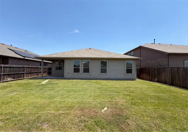 Photo 4 of Sale Pending at 4312 Chicory Ct, Denton, TX 76210 | MLS# 21271253 | Listing updated on 2026-08-31
