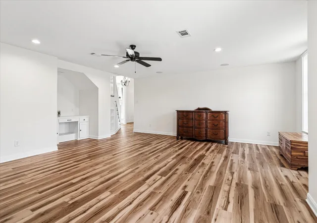 Photo 3 of Single family home for sale at 1081 Schneider Rd, Howe, TX 75459 | MLS# 21270155 | Listing updated on 2026-09-23