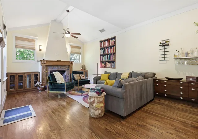 Photo 2 of Single family home for sale at 1204 Quisenberry St, Mc Kinney, TX 75069 | MLS# 21269929 | Listing updated on 2026-07-24