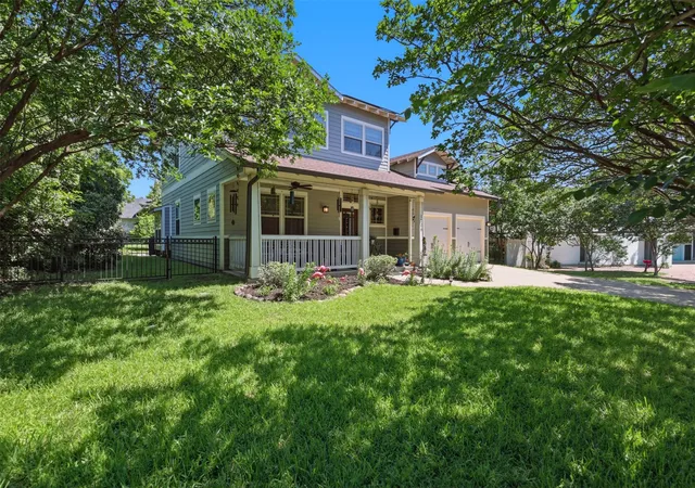 Photo 3 of Single family home for sale at 1204 Quisenberry St, Mc Kinney, TX 75069 | MLS# 21269929 | Listing updated on 2026-07-24