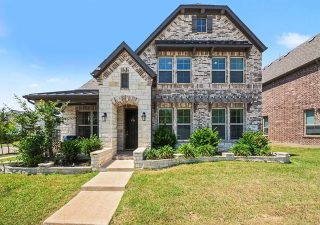 Photo 1 of Single family home for sale at 11504 Dawn Mist Dr, Frisco, TX 75035 | MLS# 21261344 | Listing updated on 2026-09-26